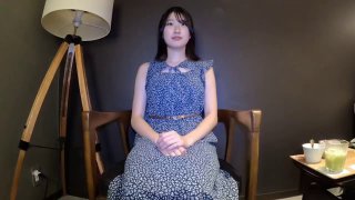 粉嫩学妹vip粉丝实战指定主题窄裙高跟鞋颜射