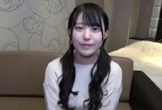 VBF00年白天落地窗露出做爱后入叫声骚
